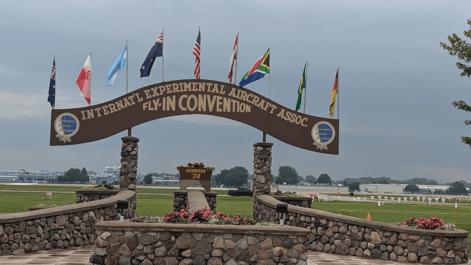 EAA AirVenture 2024 breaks attendance record again