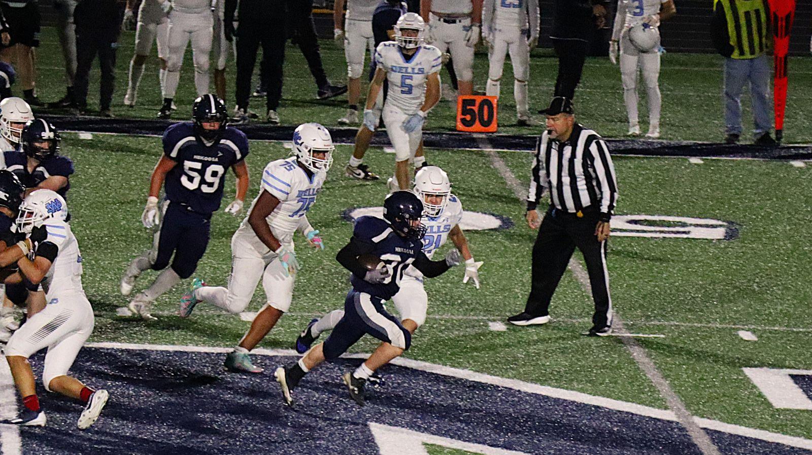 Final week of prep Football. Brewers advance. Riverkings split showcase.
